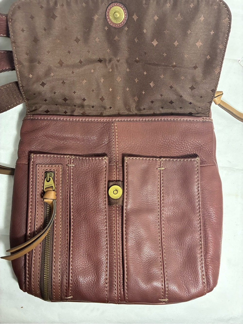 Fossil Morgan Traveler Brown Leather Messenger Crossbody Bag Key Charm - Picture 5 of 16